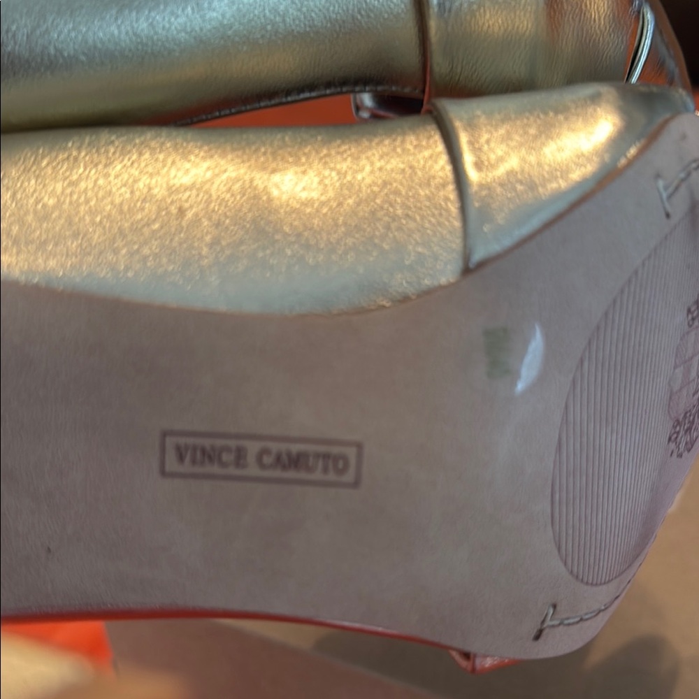 Vince Camuto Gold Heels with Bow Detail - Picture 11 of 16